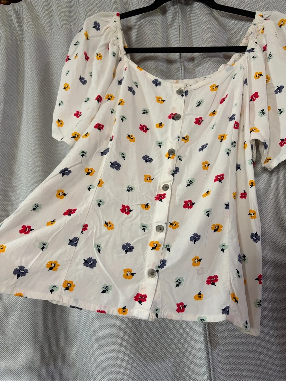 Madewell White Floral Button-Front Puff Sleeve Smocked Top